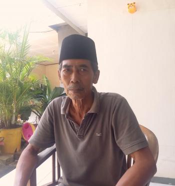 Obos, Sang Guru yang Tak Pernah Pensiun dari Pengabdian